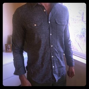 Gray Dressy Casual Fitted Button down collared mens L shirt Contemporary soft
